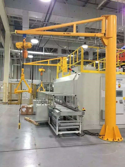豪鋼起重機為新綸科技定制獨臂吊 開啟合作新局面