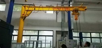 豪樂奧機械設備采用豪鋼車間輕型起重機