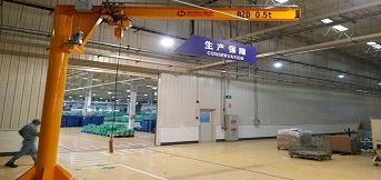 上海電裝訂購的bzd0.5t柱式旋臂起重機安裝完成