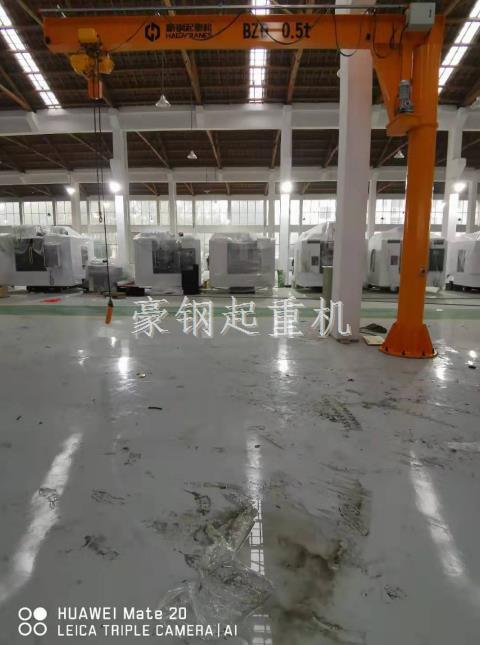 懸臂吊起重機