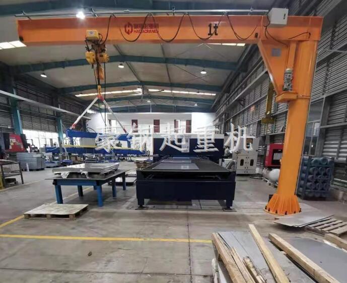 祝賀華麗智能科技向豪鋼起重定制懸臂吊起重機順利安裝交付使用